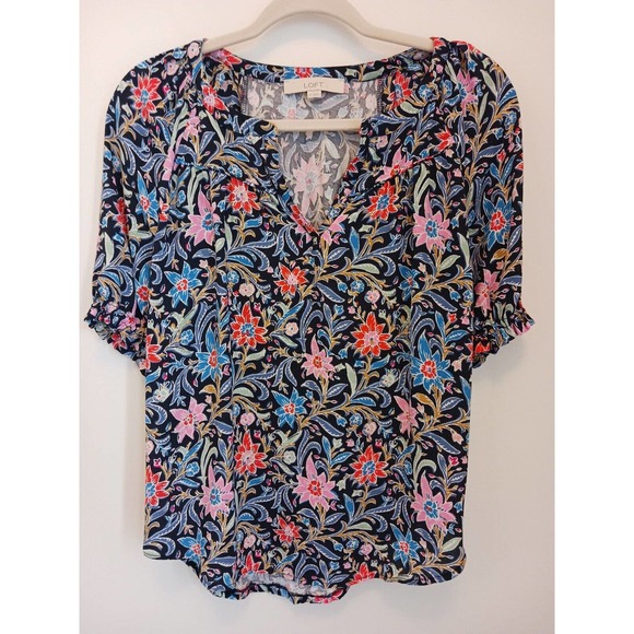 Loft Size XS Floral Flutter Sleeve Navy Pink Red Green EUC Fast Shipping - Picture 1 of 10